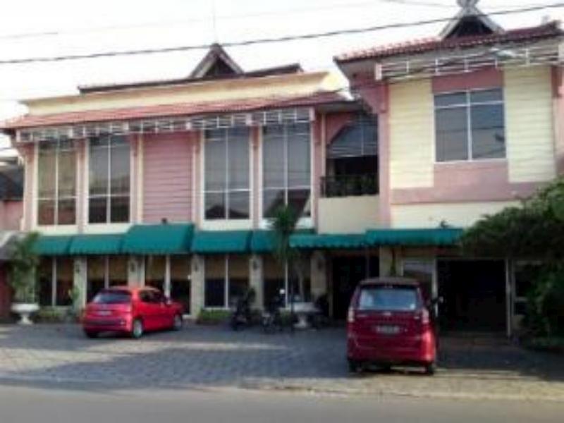 Hotel Margosuko Malang Dış mekan fotoğraf